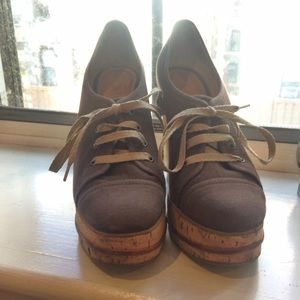 Chloe canvas, platform, cap toe, lace-up sneaker