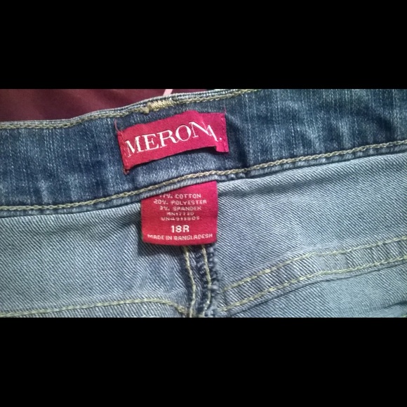 You need this straight denim skirt!