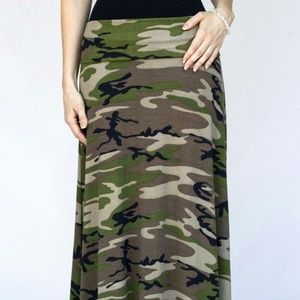 Looking maxi skirt