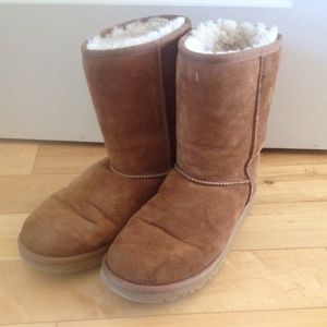 Medium Brown Ugg Boots
