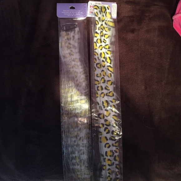 NWT Cheetah Hair Extensions (Pair)