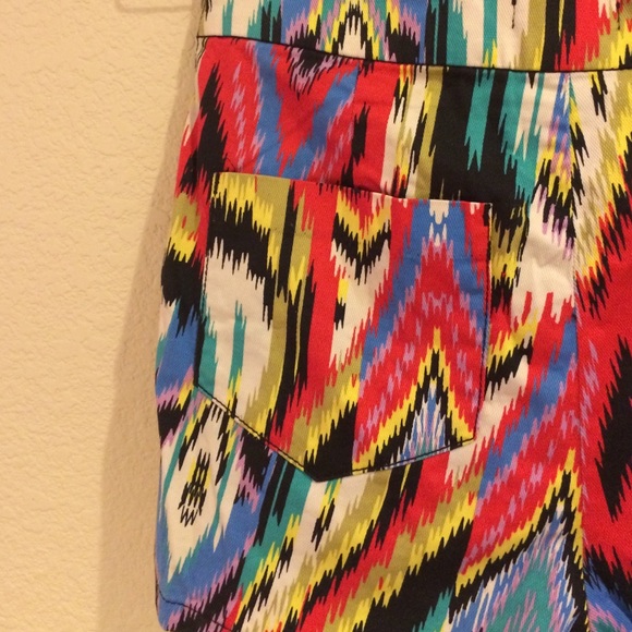 Ikat high wasted shorts - Picture 4 of 4