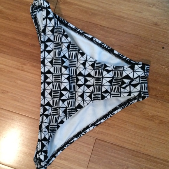 roxy patterned bikini bottoms for sale!