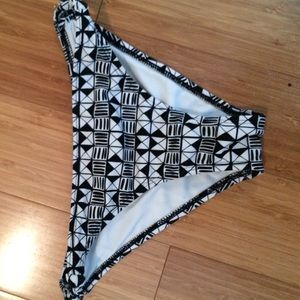 roxy patterned bikini bottoms for sale!