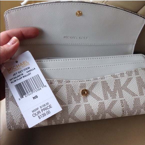 Michael Kors wallet in vanilla - Picture 2 of 4