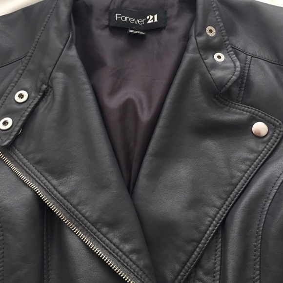 Leather jacket - Picture 2 of 4