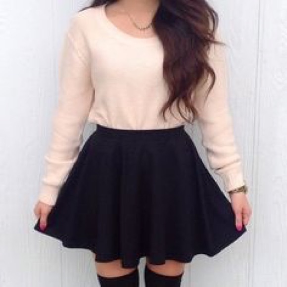 Black H&M skater skirt