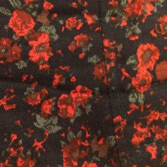 Floral Bustier from Urban Outfitters - Picture 2 of 3