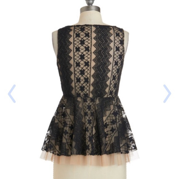 Modcloth lace peplum top - Picture 2 of 3