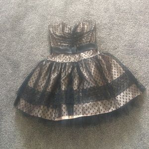 Black and Tan/gold lace dress