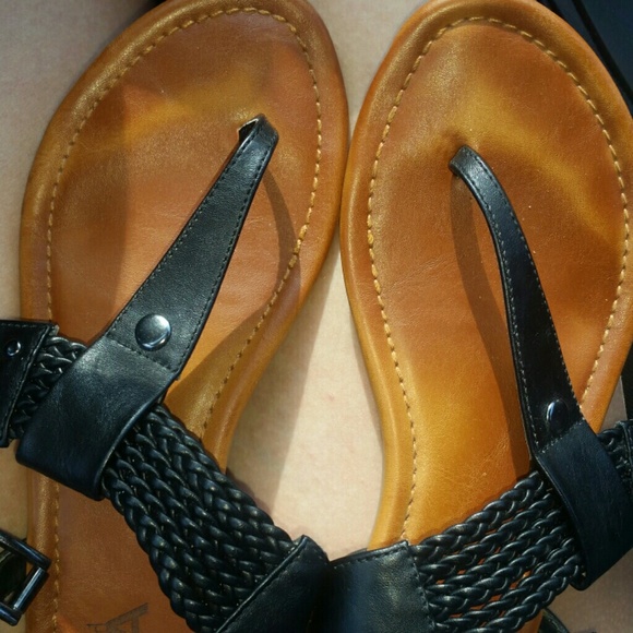 Black strap sandals