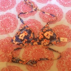Nwt Victoria secret bikini top