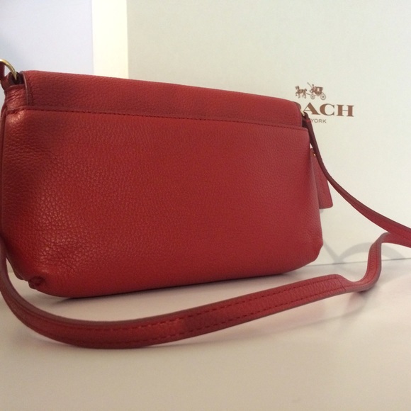 SOLD ⛔️COACH LEATHER Crossbody - Picture 2 of 4