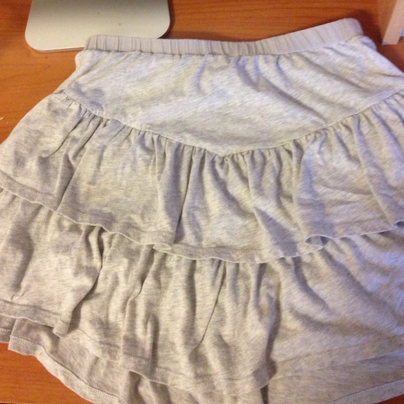 GAP KIDS grey skirt wth shorts👗🎀🙆🏽