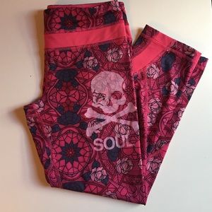 SoulCycle/Lululemon run inspire crop leggings