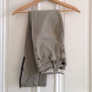 Bullhead Olive Green Jeans