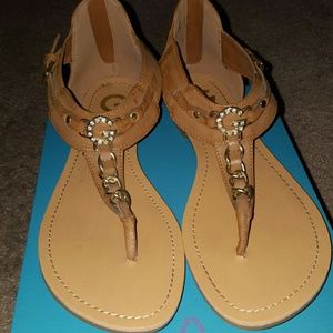 GUESS SANDALS SIZE 10