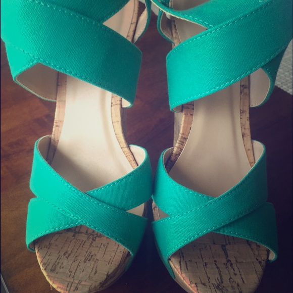 Pretty Wedges Teal!!!