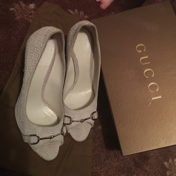 ๐ฏ authentic Gucci pump - Picture 2 of 4