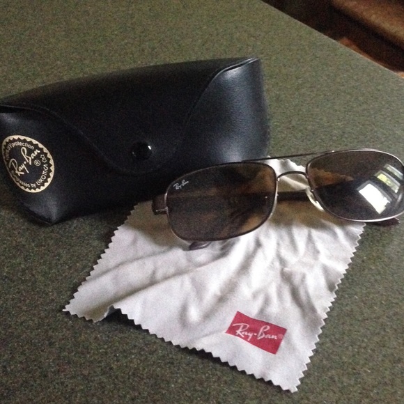 AUTHENTIC RAY-BAN SUNGLASSES