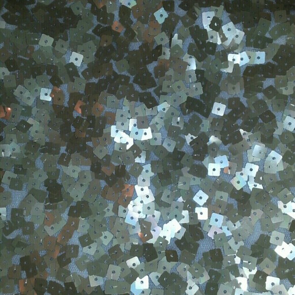 Top - Picture 2 of 4