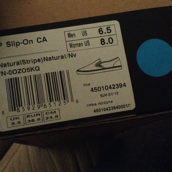 BRAND NEW SIZE 8 VANS💥 - Picture 4 of 4