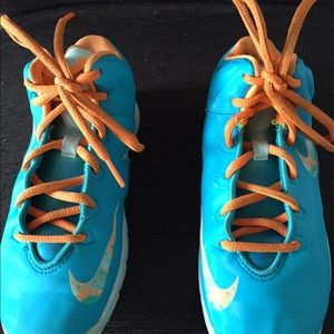 Children's used KD sneakers size 1.5