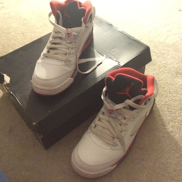 Jordan retro 5 fire red size 7 - Picture 3 of 3