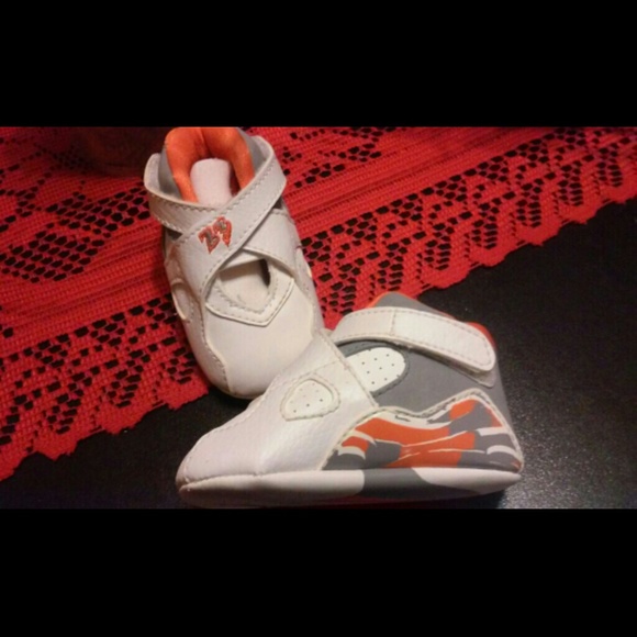 Infant Jordan size 2c