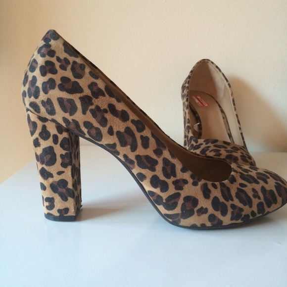 NWT Merona Leopard Print Heels
