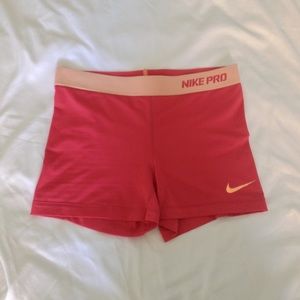 Nike Pro Dri-Fit Shorts, M, Red
