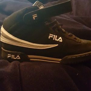 Suede Filas sneakers