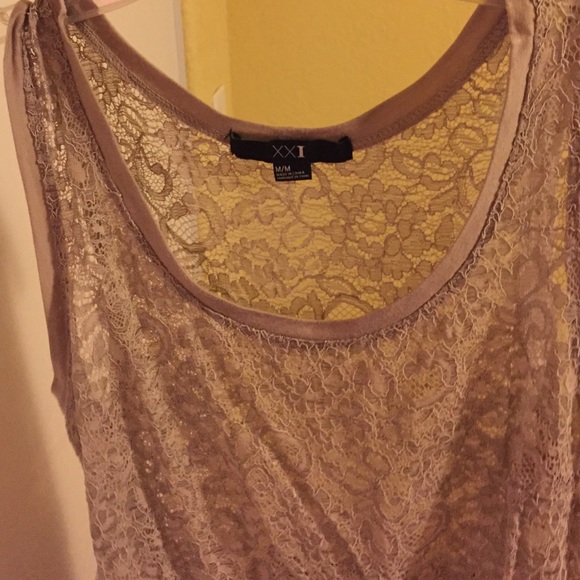 Lace top - Picture 2 of 2
