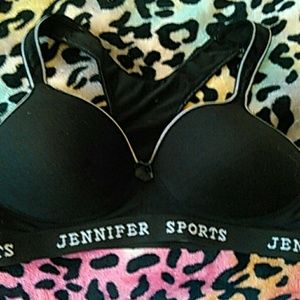 Black sports bra