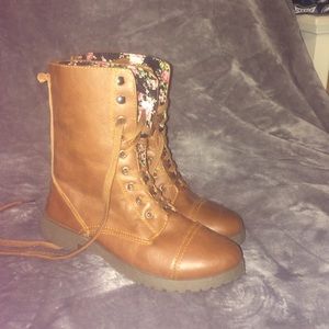 Tan Combat Boots w/ Floral Inside