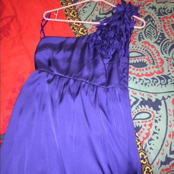 Winter blue silky cocktail dress! - Picture 2 of 2