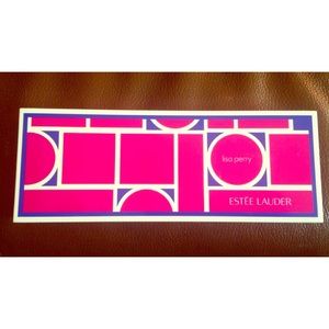 ESTÉE LAUDER// Lisa Perry