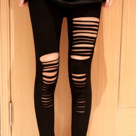 New! Black Ripped Leggings
