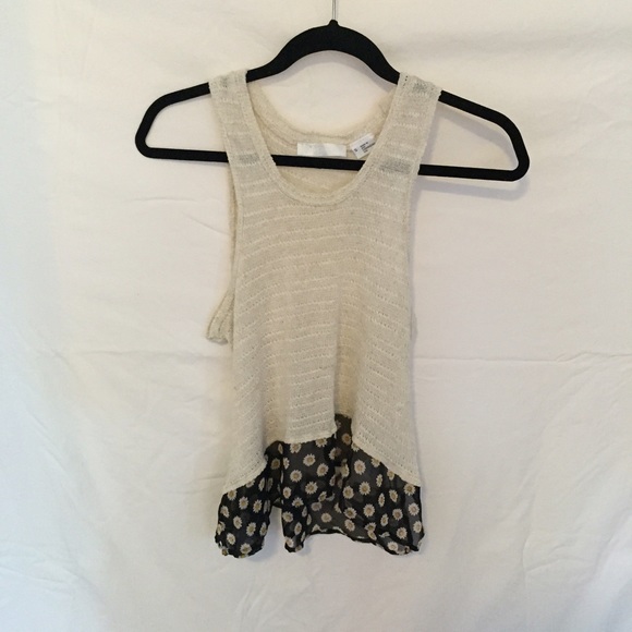 UO Flowy Crop
