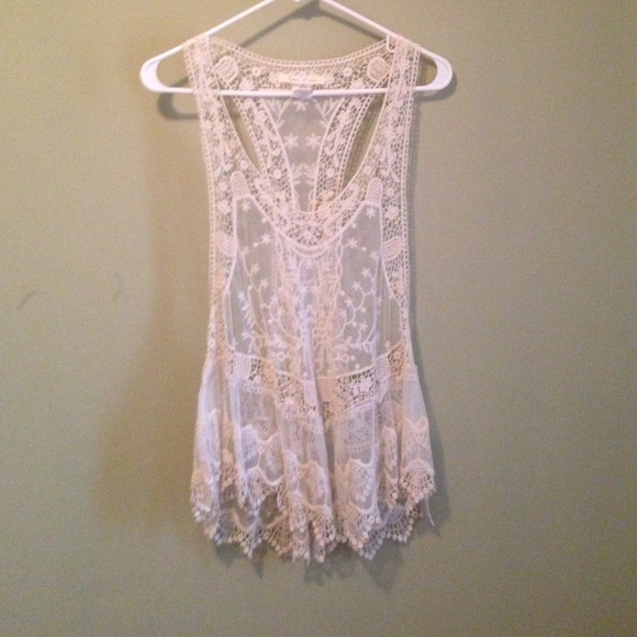 Sheer tank top from the brand golden poppy