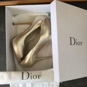 (Final price drop then delete) MissDior gold pump