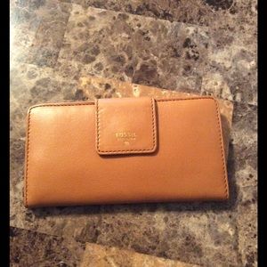 Fossil Tan Tab Wallet