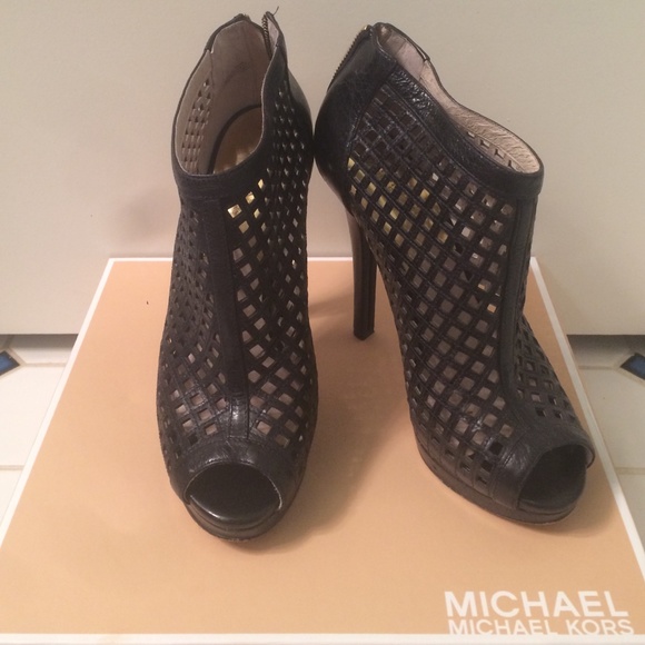 Black Leather Cutout Booties - Picture 4 of 4