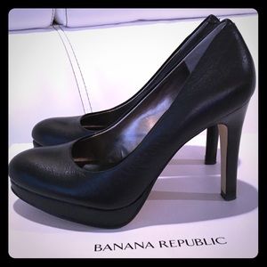 BR black leather "kate" pumps