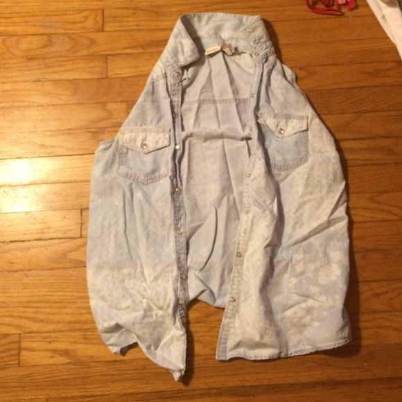 Super cute denim vest