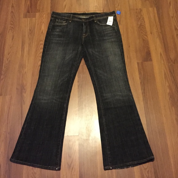 BRAND NEW Black Jean Citizens of Humanity size 32