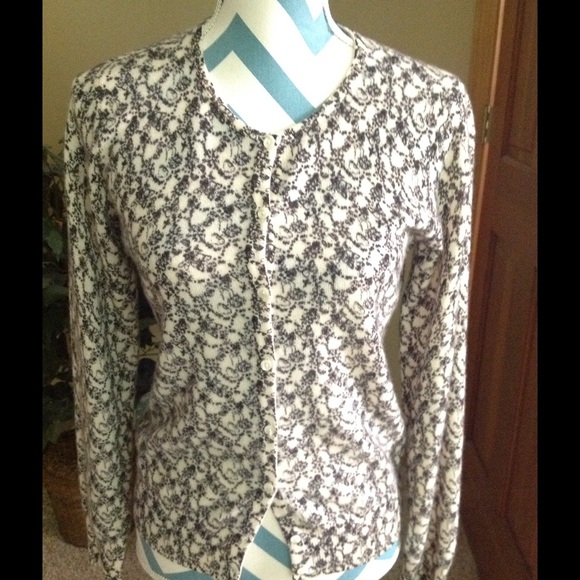 Vertical Design Cashmere Sweater
