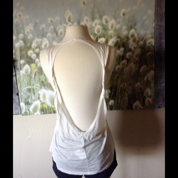 Top - Picture 3 of 4