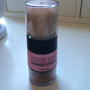 VS rockin' body shimmer power