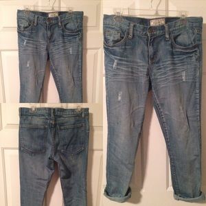 Distressed Boyfriend Jean